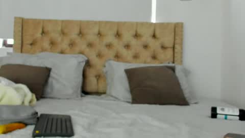 Kery Hillson online show from 09.21.25