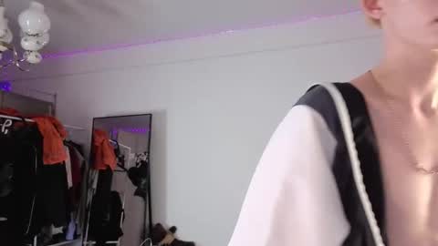 Kessy online show from 10.23.25