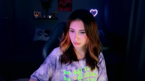 Snapshot of keti_moon chatting on 11.07.25 Keti 3 online show from 11.07.25