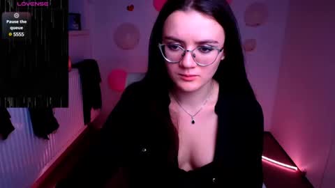 Snapshot of ketrin_pirsss chatting on 02.21.25 Ketrin online show from 02.21.25