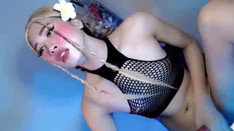 kettlyn18 online show from 04.14.26