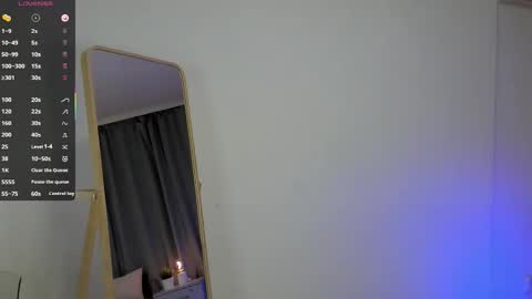 Snapshot of kettybelly chatting on 10.02.25 kettyIm a simple girl who likes gifts Lovense is activeThere are legends that in this room all your wish can come true online show from 10.02.25