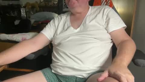 Snapshot of kev92569 chatting on 01.04.25 kev92569 online show from 01.04.25