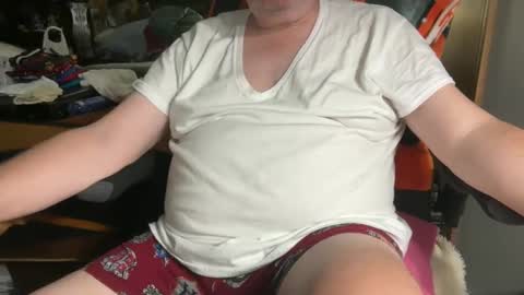 Snapshot of kev92569 chatting on 01.06.25 kev92569 online show from 01.06.25