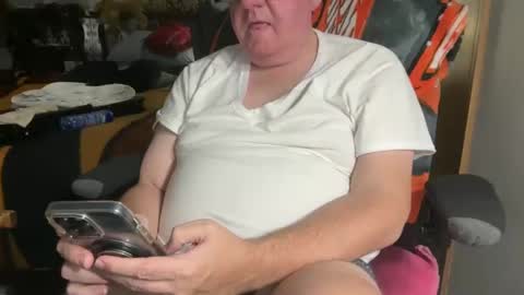 Snapshot of kev92569 chatting on 01.12.25 kev92569 online show from 01.12.25