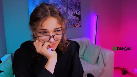 kevi here online show from 09.19.25