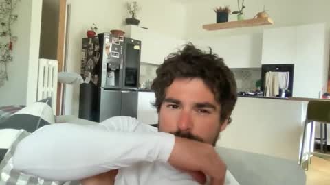 kevinpillobello online show from 04.12.26