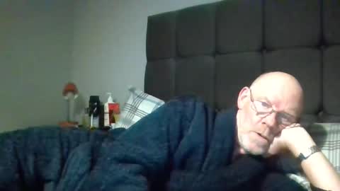 kevlooking4sez online show from 11.06.25