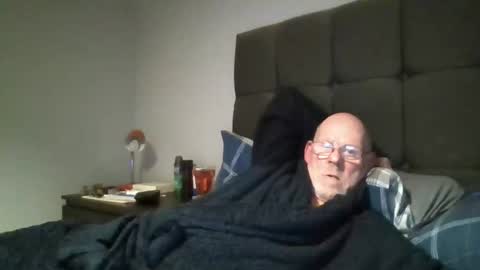 Snapshot of kevlooking4sez chatting on 03.21.26 kevlooking4sez online show from 03.21.26