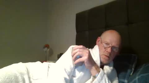 Snapshot of kevlooking4sez chatting on 03.31.26 kevlooking4sez online show from 03.31.26