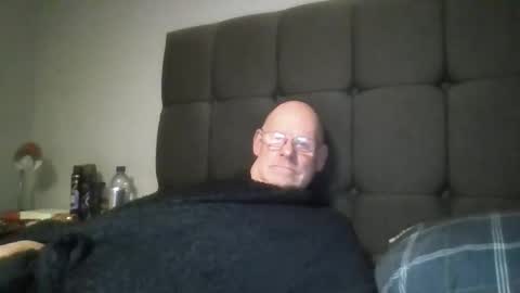 Snapshot of kevlooking4sez chatting on 04.20.26 kevlooking4sez online show from 04.20.26
