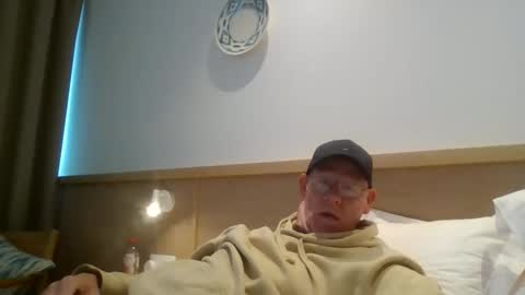 Snapshot of kevlooking4sez chatting on 05.08.26 kevlooking4sez online show from 05.08.26