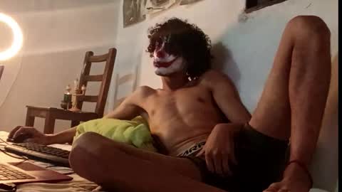 Snapshot of kevvluna05 chatting on 11.01.25 kevvluna05 online show from 11.01.25