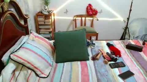 Snapshot of keyla_13 chatting on 09.28.25 keyla_13 online show from 09.28.25