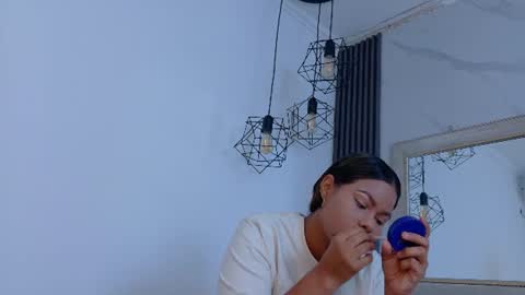 Snapshot of keyla_mejia chatting on 06.14.26 Keyla online show from 06.14.26