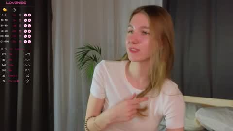 Snapshot of keylalong chatting on 02.20.25 Hi Im Mary Glad to see you in my room PVT is open online show from 02.20.25