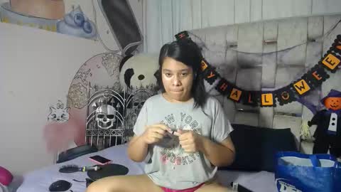 keyra_miller online show from 10.23.25