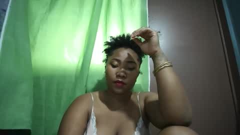 Snapshot of kezia0910 chatting on 10.20.25 kezia0910 online show from 10.20.25