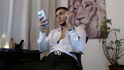 Snapshot of khalican chatting on 04.16.26 KhalicaN online show from 04.16.26