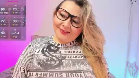 Snapshot of kharla_marin chatting on 06.17.26 Kharla Marin online show from 06.17.26