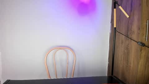 khate_smith online show from 04.19.26