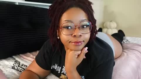 Snapshot of khayaparker chatting on 11.05.25 Khaya online show from 11.05.25