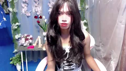 Snapshot of khirthy_lore chatting on 10.25.25 Khirthy online show from 10.25.25
