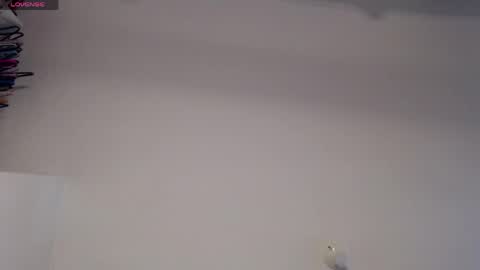 khloe33 online show from 04.14.26