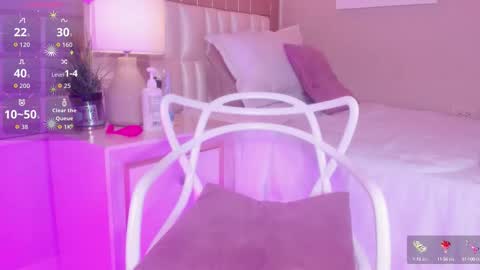 Snapshot of khloe_sweeet chatting on 09.27.25 khloe_sweeet online show from 09.27.25