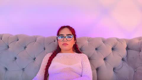 khloejohnson online show from 09.15.25