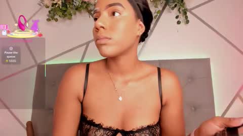 Snapshot of khloerosee chatting on 02.11.26 khloerosee online show from 02.11.26