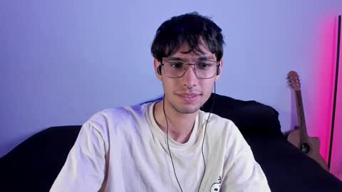 Snapshot of khozler_ chatting on 02.13.25 khozler_ online show from 02.13.25