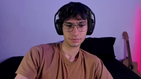 Snapshot of khozler_ chatting on 02.17.25 khozler_ online show from 02.17.25