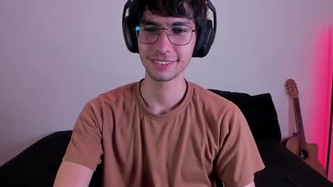 Snapshot of khozler_ chatting on 02.24.25 khozler_ online show from 02.24.25