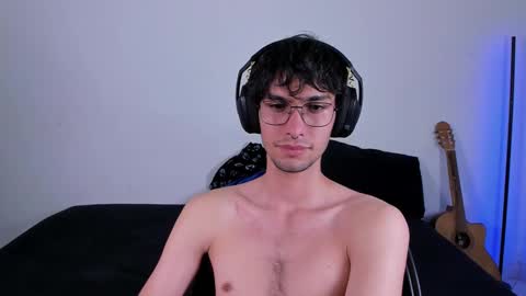Snapshot of khozler_ chatting on 03.02.25 khozler_ online show from 03.02.25