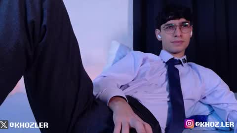 khozler_ online show from 12.23.25