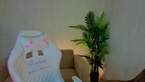 kianawhite online show from 02.11.26