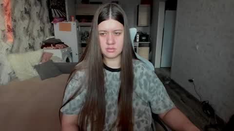 kianna_dior_ online show from 11.19.25