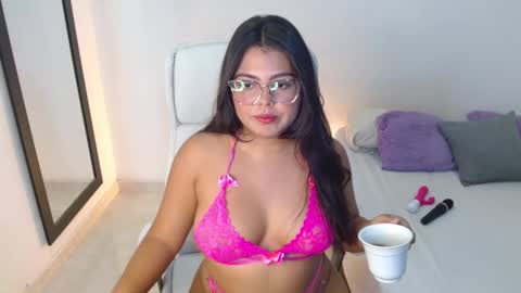 Snapshot of kiara2022 chatting on 01.28.25 Kiara Evans online show from 01.28.25