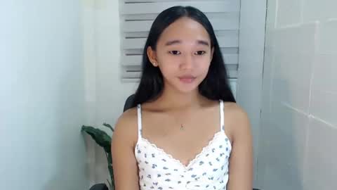 Snapshot of kiara_bedisa143 chatting on 12.13.24 i love bella online show from 12.13.24