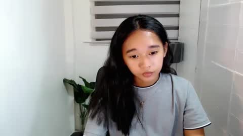Snapshot of kiara_bedisa143 chatting on 01.09.25 i love bella online show from 01.09.25