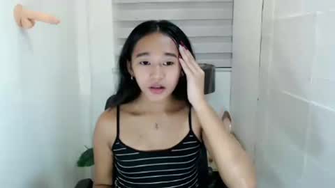 Snapshot of kiara_bedisa143 chatting on 01.21.25 i love bella online show from 01.21.25