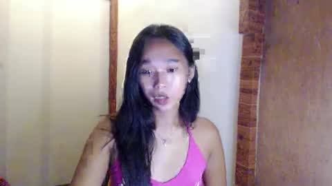 Snapshot of kiara_bedisa143 chatting on 03.05.25 i love bella online show from 03.05.25