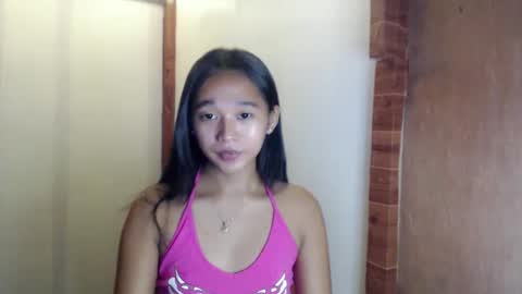 Snapshot of kiara_bedisa143 chatting on 03.05.25 i love bella online show from 03.05.25