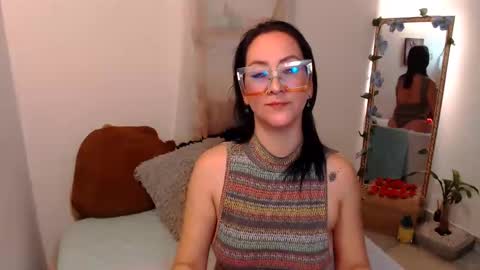 Kiara Bermont online show from 12.17.24