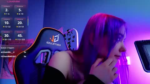 Kira online show from 10.11.25