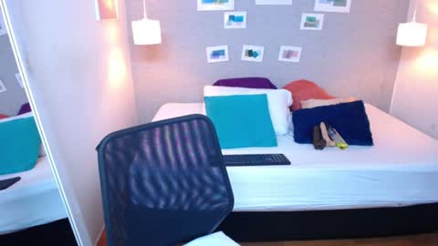 Kiara online show from 12.20.24