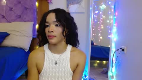 Snapshot of kiararose19 chatting on 01.28.25 Kiara online show from 01.28.25