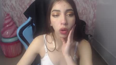 Snapshot of kiarastar_ch chatting on 07.07.26 kiara online show from 07.07.26