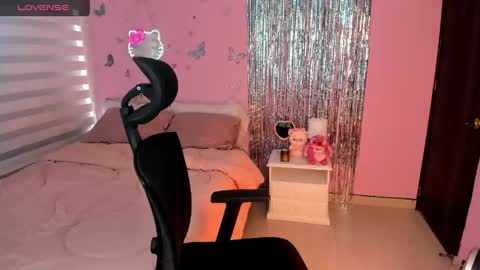 Kiarielle online show from 04.14.26